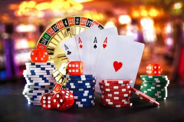 Texas Hold'em Bonus community cards and hand evaluation